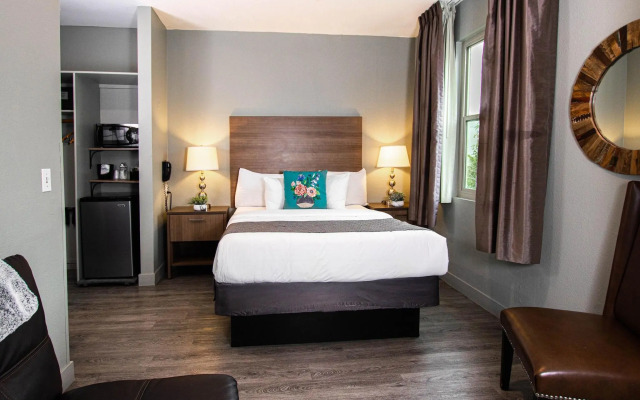 Urban Boutique Hotel