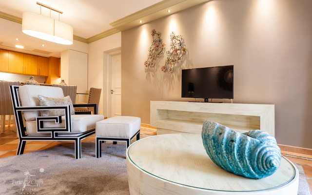 Pine Cliffs Suites
