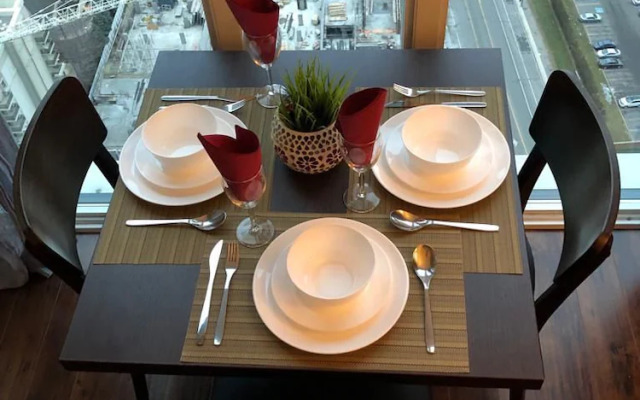 Home4All Furnished Suites - Square One