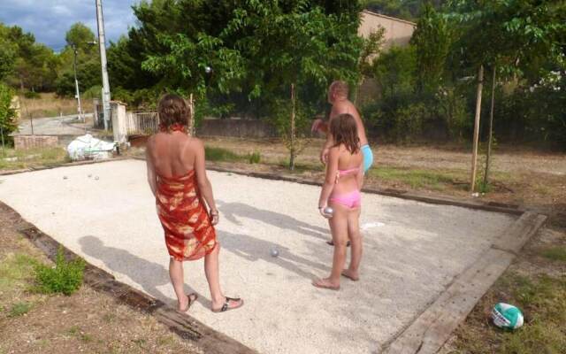 Studio in Pierrefeu-du-var, With Wonderful Mountain View, Pool Access,