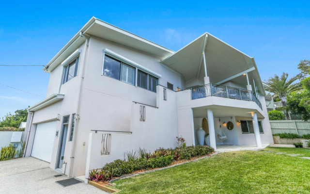 Luxe coastal village home, Peregian Beach