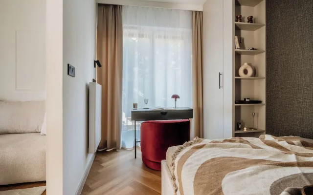 Electra Apartments by StayLab