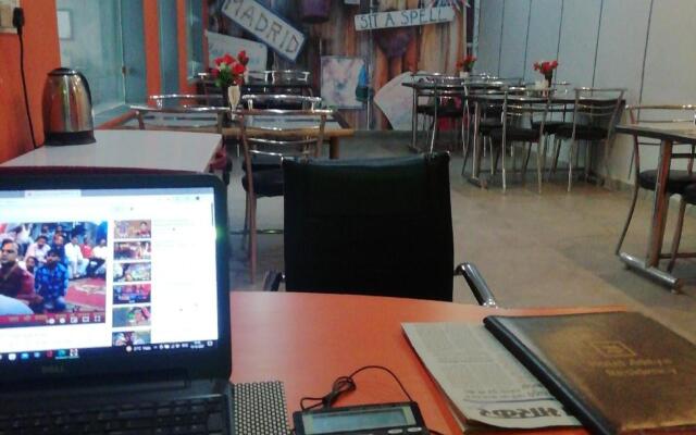 POP 84909 Hotel Aditya Residency