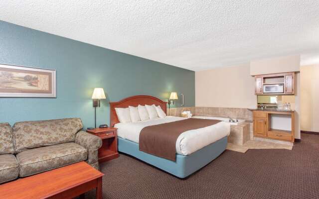 AmericInn by Wyndham Chippewa Falls