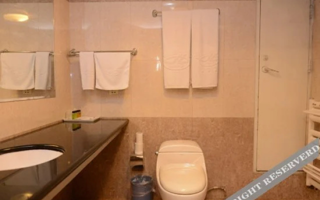 Jin He Hotel