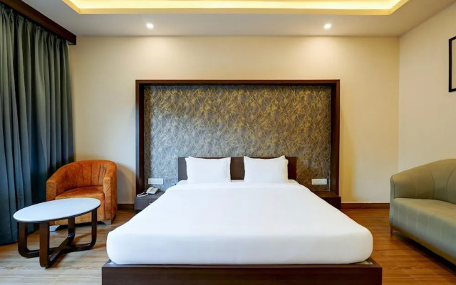 Premium Stays Near Phoenix Mall