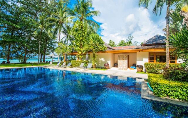 Charming Beachfront Villa on Bangtao