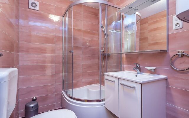 Fascinating Apartment in Medulin near Beach