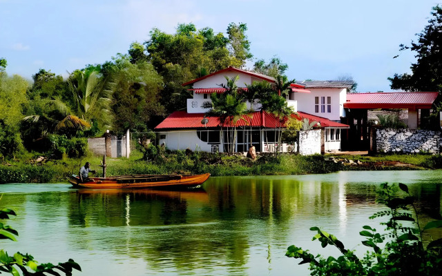 Riverside Hotel Colombo