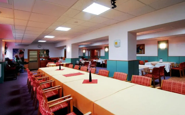 Hotel KAMU GARNI