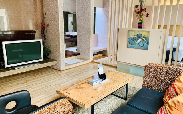 Her Home Spa Motel Chiayi