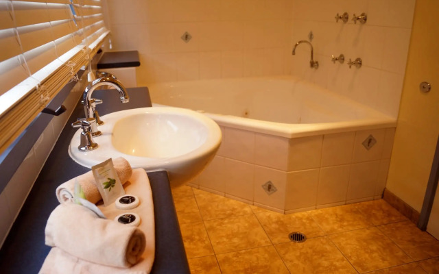 Rayville Boat Houses