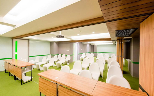 Myhotel CMYK Ratchada