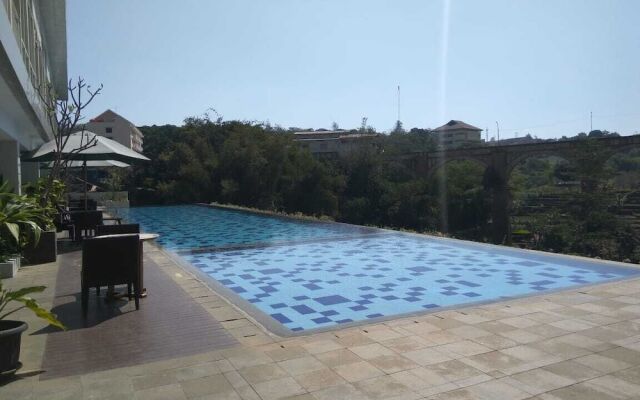 Comfy Studio Apartment At Taman Melati Jatinangor