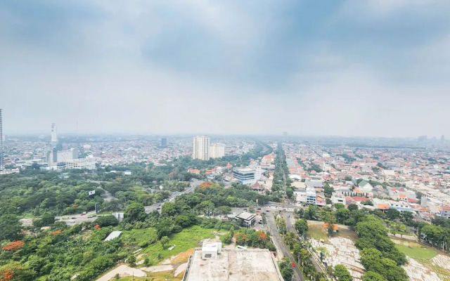 Wonderful 2BR with City View at Grand Sungkono Lagoon Apartment