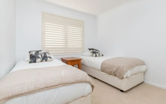 Lakeview Crescent 11