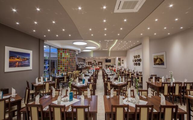 Baltic Cliff Apartments Spa & Wellness