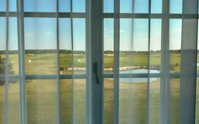 Apartments by Prague City Golf