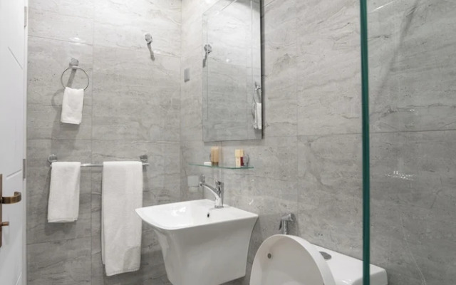 Plaza Athenee Hotel Kuwait