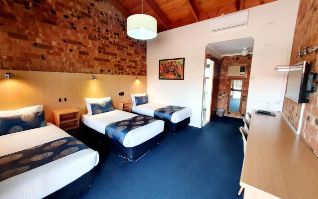 Werribee Park Motor Inn – Guest Rooms – Melbourne
