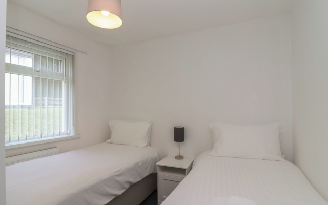 Harcombe House Bungalow Pet Friendly With Wet Room