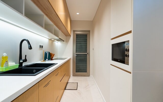 Convinia Luxury The Peak Midtown