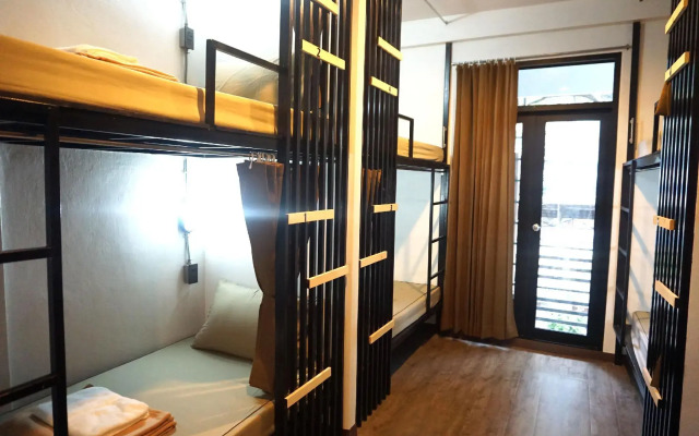 Feel Good Bangkok Hostel