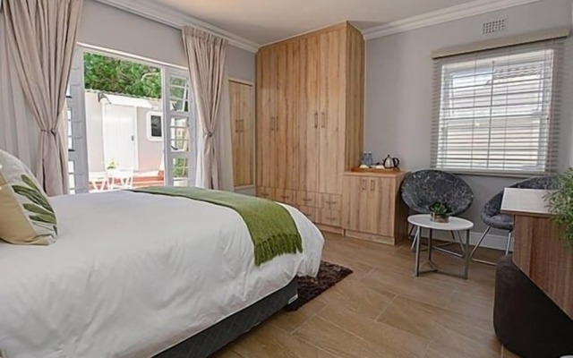 The Blue Sapphire Guesthouse