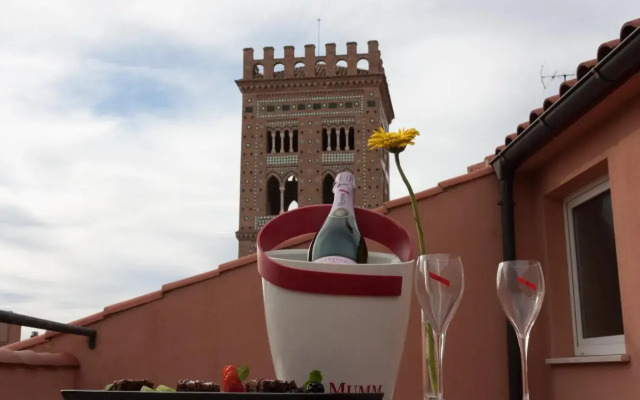 Hotel Torico Plaza