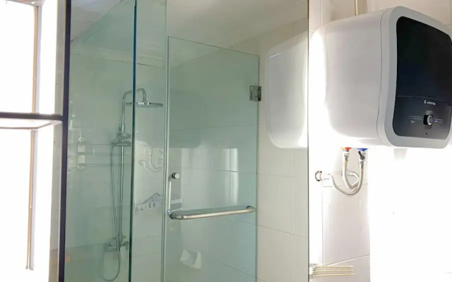 Modern Look 2Br At Puri Garden Apartment