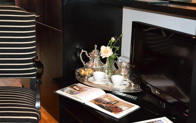 Life and Leisure Luxury Guesthouse