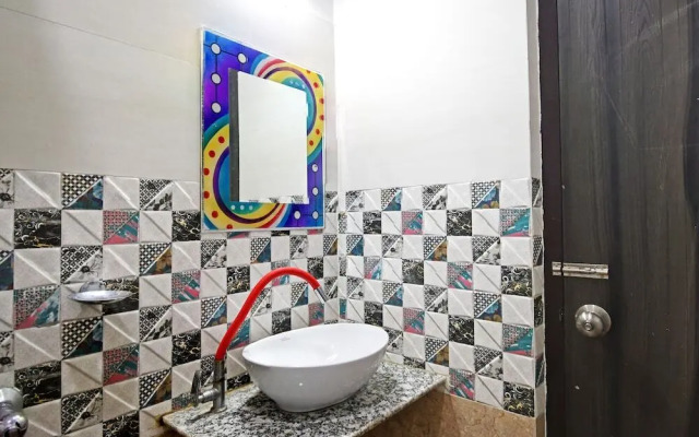 Hotel Rajmahal