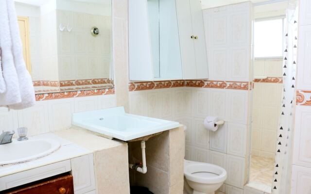 Apartment in Front of the Sea 1620A