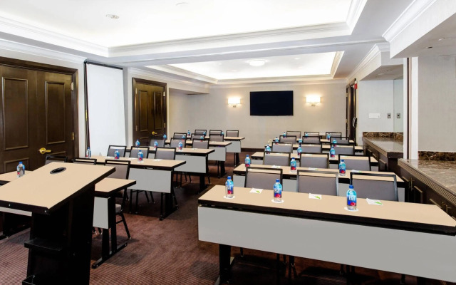 Courtyard by Marriott New York JFK Airport
