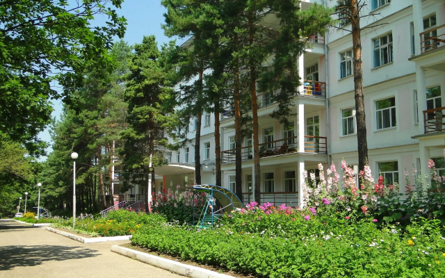 Изумрудный (Горные ключи)