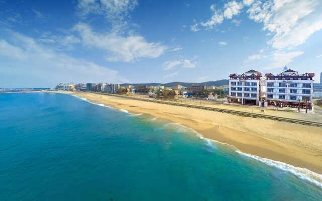 Goseong Ayajin Beach Pension