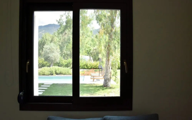 Luxury Rental Villa for 14 People
