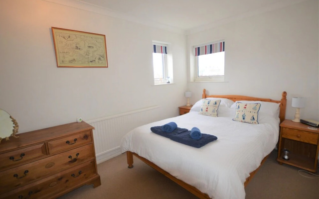 3 Church Mews