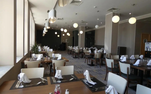 Le Zenith Hotel Oran