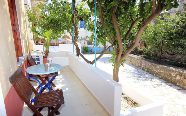 Symi Center