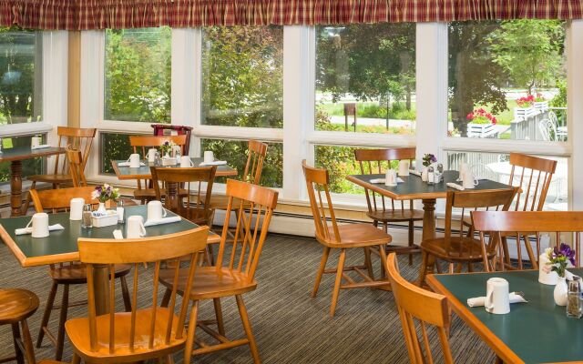 Bluebird Cady Hill Lodge