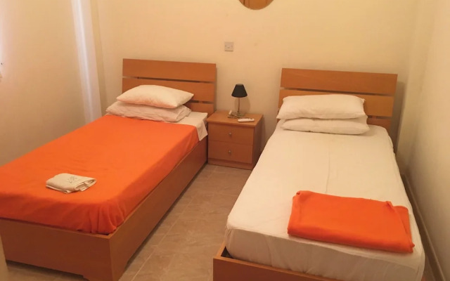 3 Bed Villa 10 Minutes Drive From Beautiful Beach