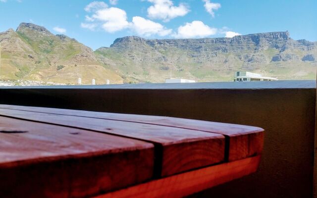 Cape Town Apartment with balcony