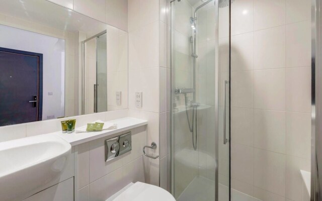 Central Liverpool Studio For 2 Guests!