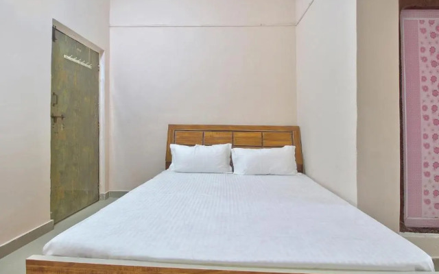 SPOT ON 43864 Shubh Ratna Lodge SPOT