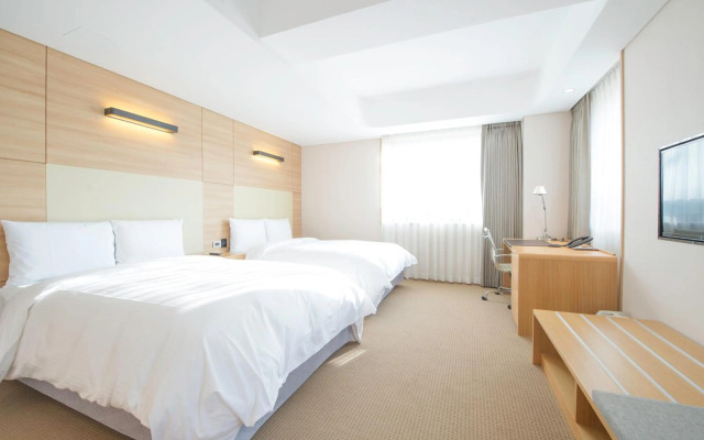 Acube Hotel