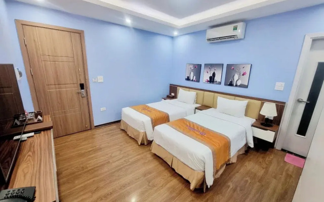 Everest Hotel
