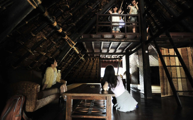 Miyama Futon & Breakfast Thatched Cottages