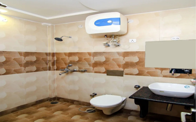 OYO 13932 Hotel Pushpanjali