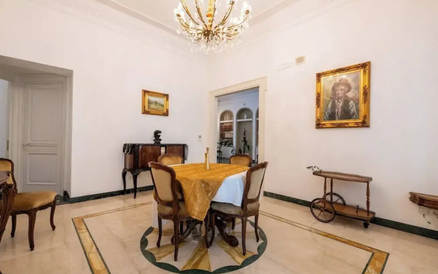 The One, Luxury Seaview With Piano